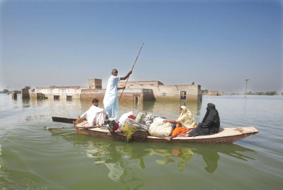 breach in manchar lake widens to 3 700 ft