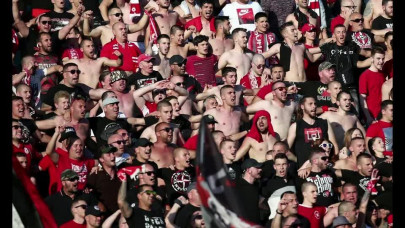 fans break distancing rules at bulgarian cup final