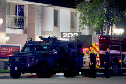 four dead 2 wounded including suspect in shooting near los angeles