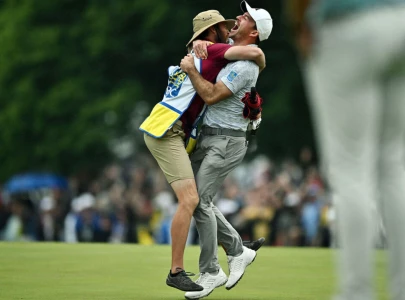 taylor beats fleetwood to win canadian open