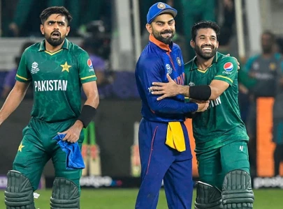 former all rounder reacts on pakistan s opening shuffle picks babar over kohli
