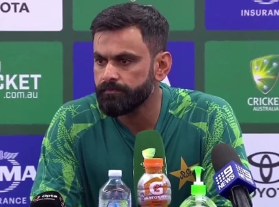 mohammad hafeez addresses shaheen afridi s absence from sydney test