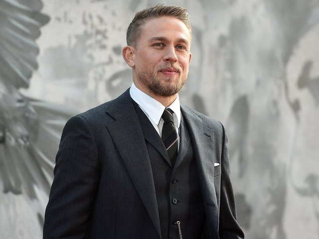 charlie hunnam to lead amazon prime video s criminal series adaptation charlie hunnam to lead amazon prime video s criminal series adaptation