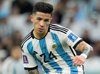 chelsea splash 121m for fernandez chelsea splash 121m for fernandez