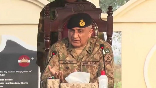 coas qamar interacted with the front line troops in the padhar sector of the line of control loc on april 30 2022 photo ispr coas qamar interacted with the front line troops in the padhar sector of the line of control loc on april 30 2022 photo ispr