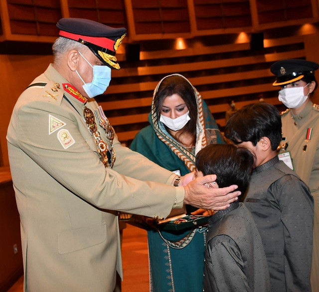 ispr says that the medals of the martyrs were received by their family members photo ispr