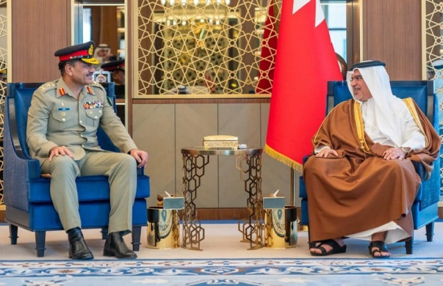 coas conferred military medal during bahrain visit