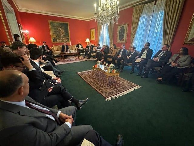 photo general syed asim munir in a candid meeting with the prominent members of the us think tank and media ispr photo general syed asim munir in a candid meeting with the prominent members of the us think tank and media ispr