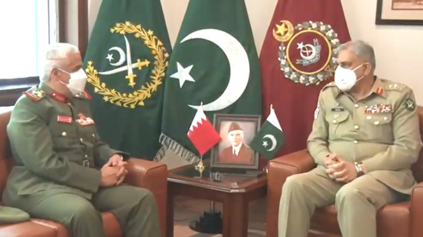 commander of national guard of bahrain general sheikh mohamed bin lsa al khalifa meets coas general qamar javed bajwa at ghq in rawalpindi screengrab