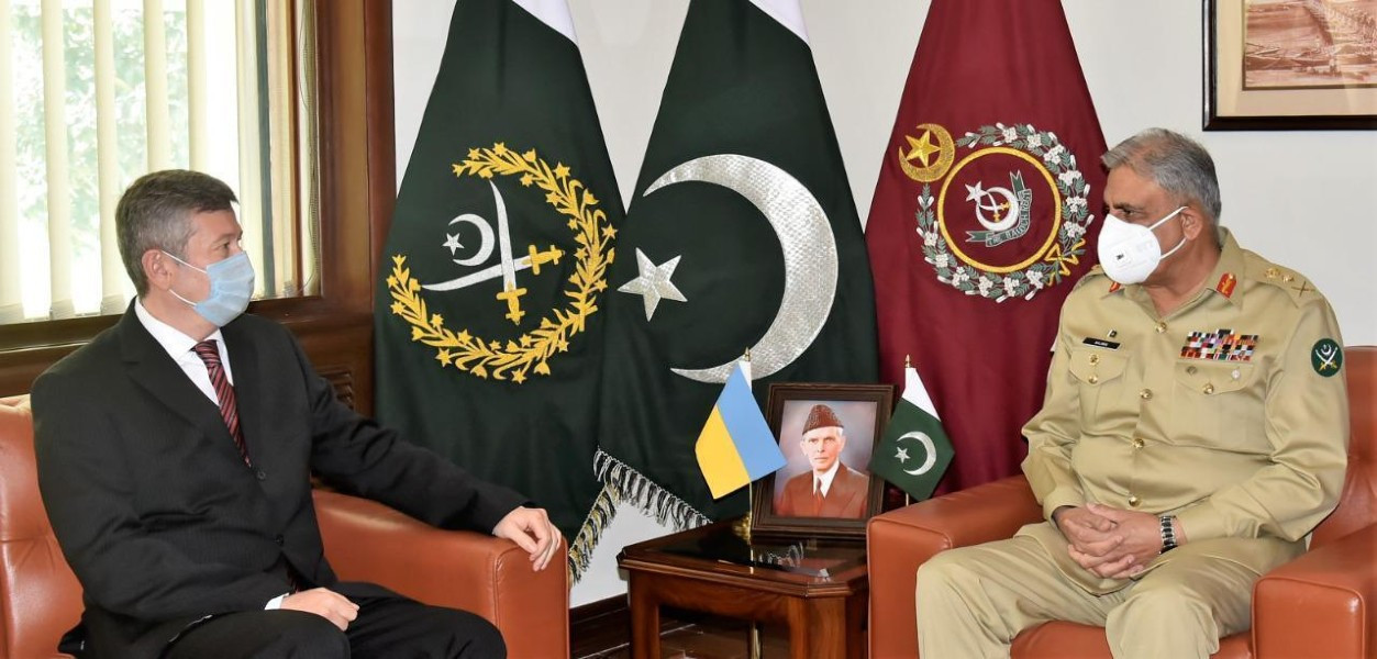 regional security situation and issues of mutual interest including cooperation in the fields of defence security and military training between the two armies were discussed during the meeting photo ispr