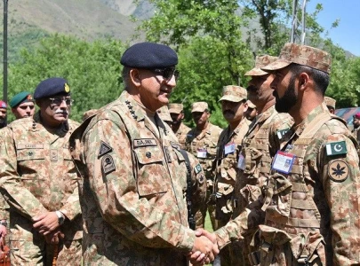 army chief reviews troops operational preparedness during loc visit
