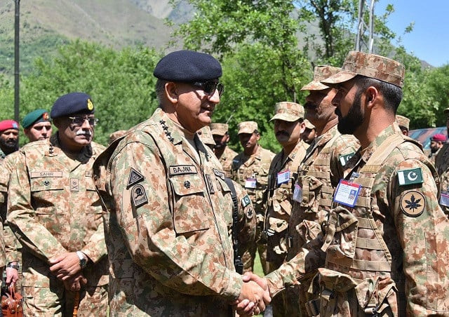 coas interacted with the troops deployed along the line of control in chakothi sector and spent time with them photo twitter pakistanfauj coas interacted with the troops deployed along the line of control in chakothi sector and spent time with them photo twitter pakistanfauj