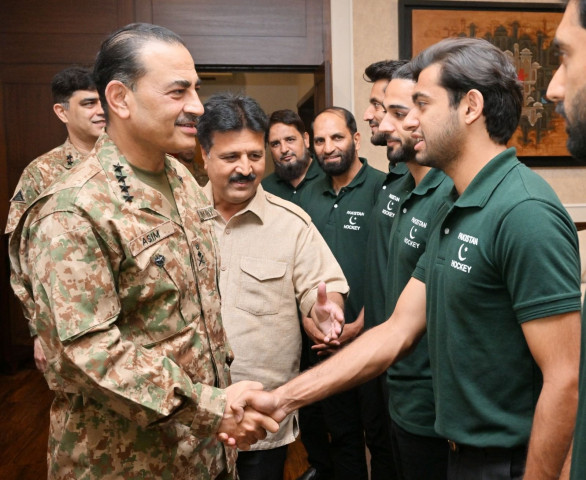 general syed asim munir meets with the country s national hockey team photo ispr general syed asim munir meets with the country s national hockey team photo ispr