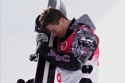 tearful snowboard legend white misses olympic medal in farewell