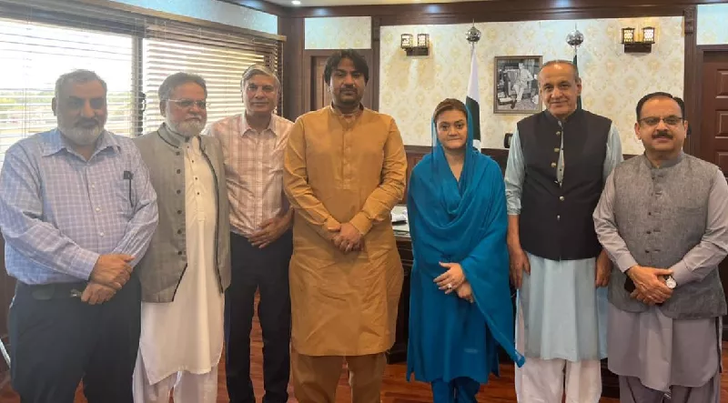 cpne delegation led by its president kazim khan calls on information minister marriyum aurangzeb photo express cpne delegation led by its president kazim khan calls on information minister marriyum aurangzeb photo express
