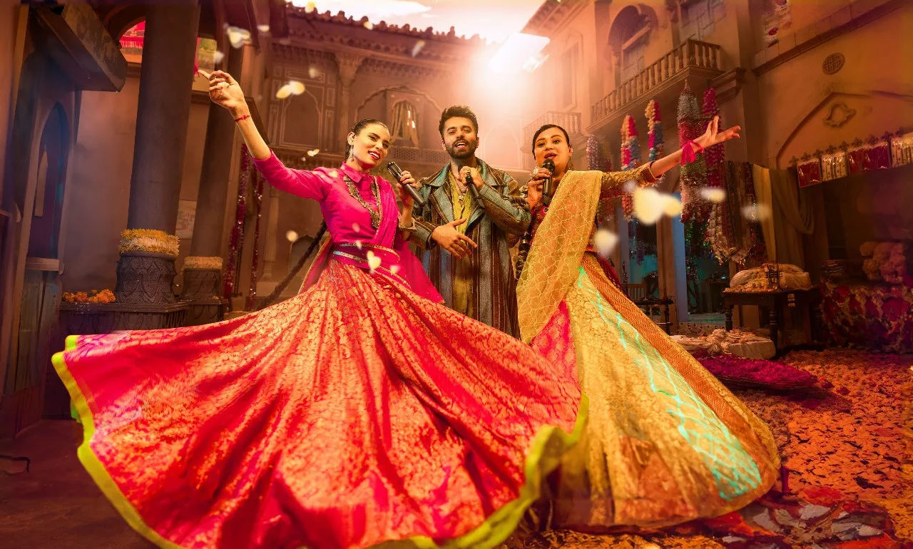 coke studio 15 maghron la lets rozeo sabri sisters shine with its festive jingle coke studio 15 maghron la lets rozeo sabri sisters shine with its festive jingle