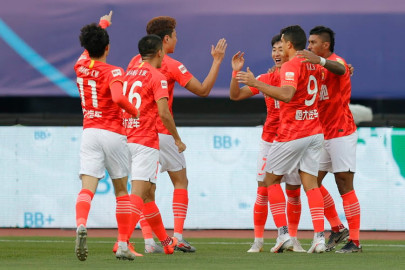 guangzhou wuhan win as csl finally kicks off