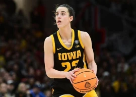 caitlin clark scores 23 points in indiana fever vs minnesota lynx ending her unbeaten streak