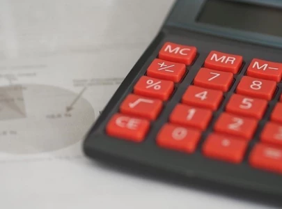 youtuber transforms regular calculator into a device with internet and chatgpt youtuber transforms regular calculator into a device with internet and chatgpt
