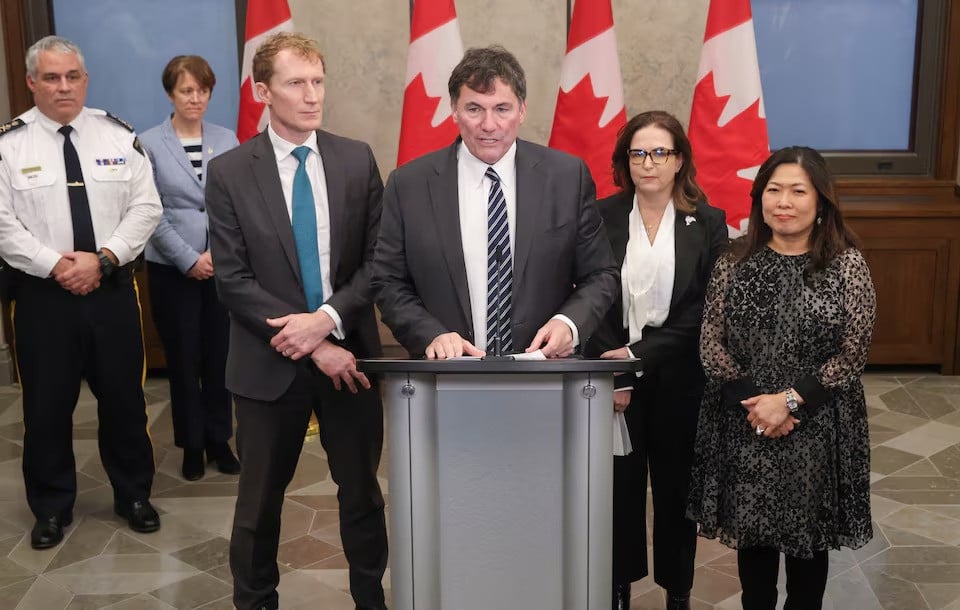 canada s public safety and finance minister dominic leblanc speaks at a press conference about the government s border plan as royal canadian mounted police rcmp commissioner mike duheme president of the canada border services agency cbsa erin o gorman minister of immigration refugees and citizenship marc miller mental health and addictions minister ya ara saks and export promotion present on the occasion photo reuters