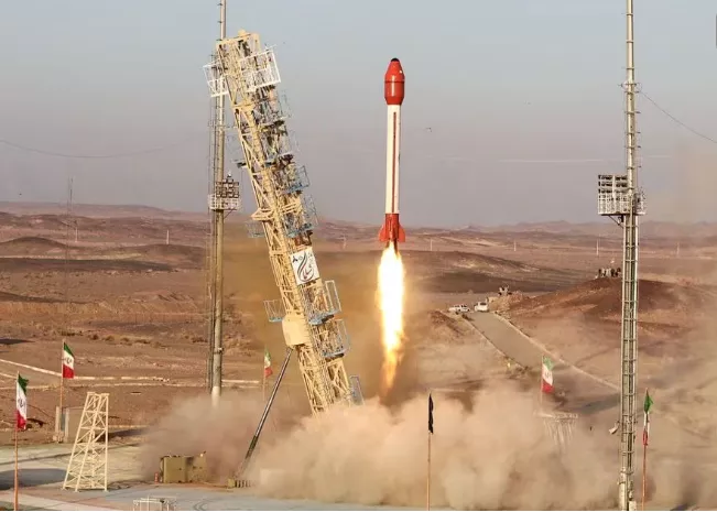 iran sends up rocket with test living capsule iran sends up rocket with test living capsule