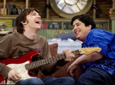 josh peck offers support to nickelodeon co star drake bell underscores need for child protection