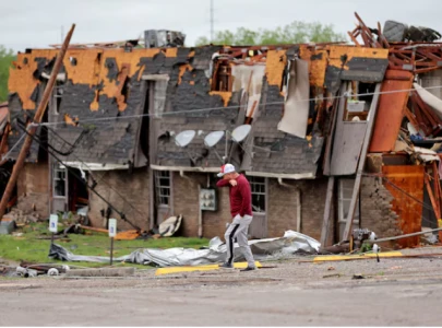 dozens of tornadoes strike oklahoma killing at least four