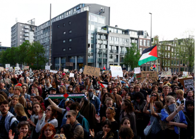 pro palestinian protesters occupy amsterdam university overnight local media report pro palestinian protesters occupy amsterdam university overnight local media report