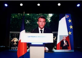 macron calls shock french elections after far right rout