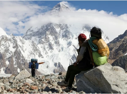 two japanese climbers fall from k2 in pakistan rescue efforts unsuccessful