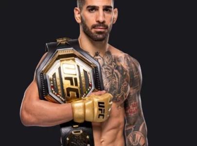 ufc 308 ilia topuria becomes first fighter to knock uut max holloway ufc 308 ilia topuria becomes first fighter to knock uut max holloway