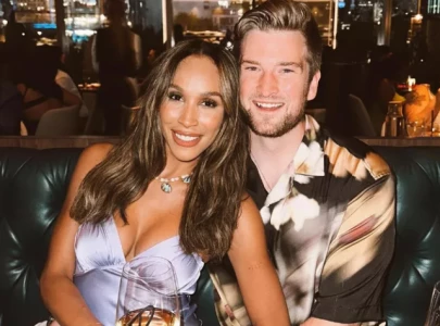 love island stars carsten bergie bergersen and taylor nicole smith celebrate 1 year anniversary