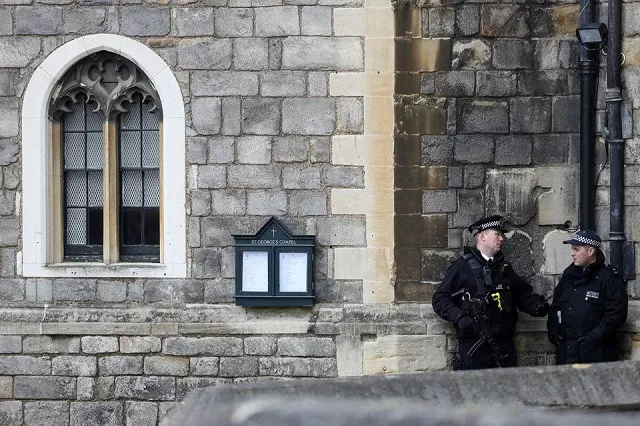 police officers stand on duty at windsor castle in windsor britain april 1 2018 picture taken april 1 2018 photo reuters police officers stand on duty at windsor castle in windsor britain april 1 2018 picture taken april 1 2018 photo reuters