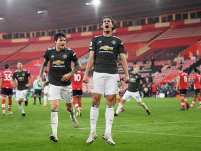 cavani offering united different options in attack cavani offering united different options in attack