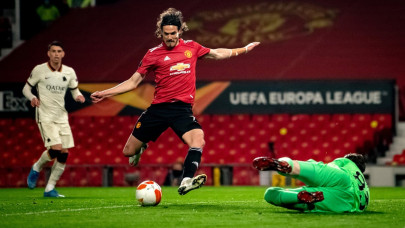 solskjaer hopes to convince cavani to extend man utd stay solskjaer hopes to convince cavani to extend man utd stay