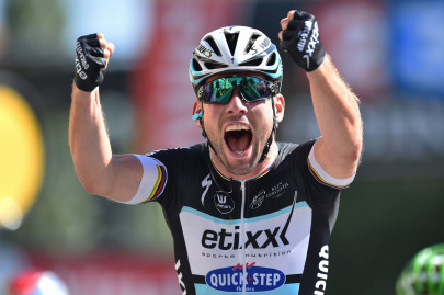 cavendish joins deceuninck quick step for 2021 cavendish joins deceuninck quick step for 2021