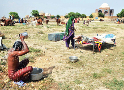 chaos as govt fails to deliver in thatta