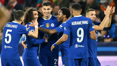 chelsea beat salzburg to qualify for last 16