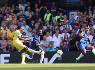 crystal palace salvage draw at chelsea with eze s second half strike