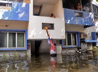 hundreds stranded as parts of india s tamil nadu flooded after heavy rain hundreds stranded as parts of india s tamil nadu flooded after heavy rain