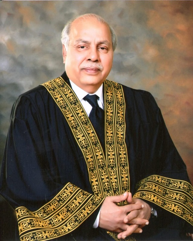 chief justice of pakistan gulzar ahmed photo supreme court