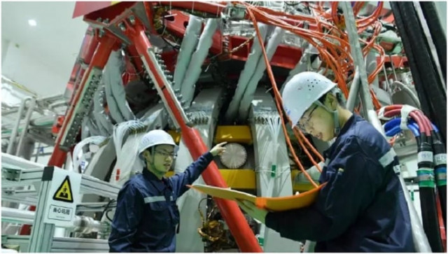 the hl 2m tokamak reactor is china s largest and most advanced nuclear fusion experimental research device and can reach temperatures of over 150 million degrees celsius photo afp the hl 2m tokamak reactor is china s largest and most advanced nuclear fusion experimental research device and can reach temperatures of over 150 million degrees celsius photo afp