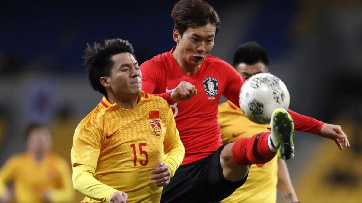 China puts football league on hold