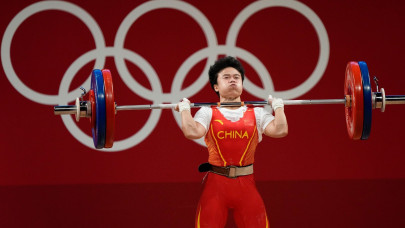 china claim early golds at olympics china claim early golds at olympics