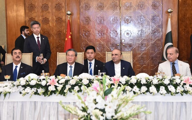 chinese premier li qiang attends a luncheon hosted by president zardari at aiwan e sadr in islamabad on tuesday photo pid chinese premier li qiang attends a luncheon hosted by president zardari at aiwan e sadr in islamabad on tuesday photo pid