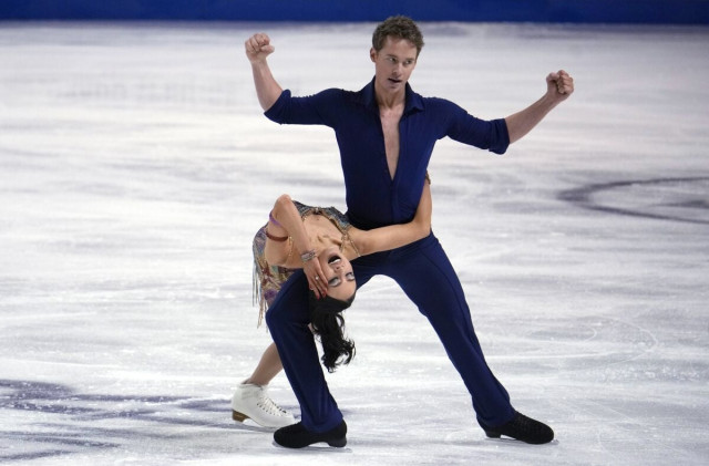chock and bates finally win ice dance world gold