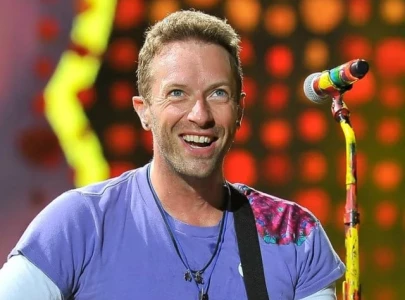 coldplay s chris martin blasted for humiliating israeli fans while praising palestine