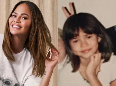 chrissy teigen posts childhood pictures fans make comparisons to zendaya and jenna ortega