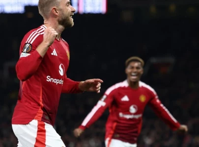 man utd held 1 1 at home by twente man utd held 1 1 at home by twente