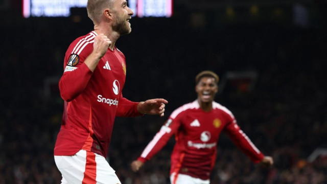 man utd held 1 1 at home by twente man utd held 1 1 at home by twente